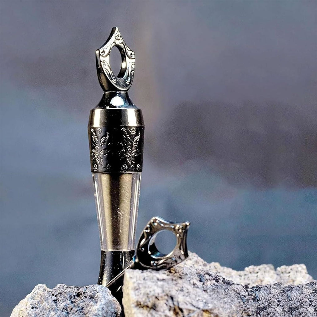 A Naturally Smooth Eyeliner For Effortless Application